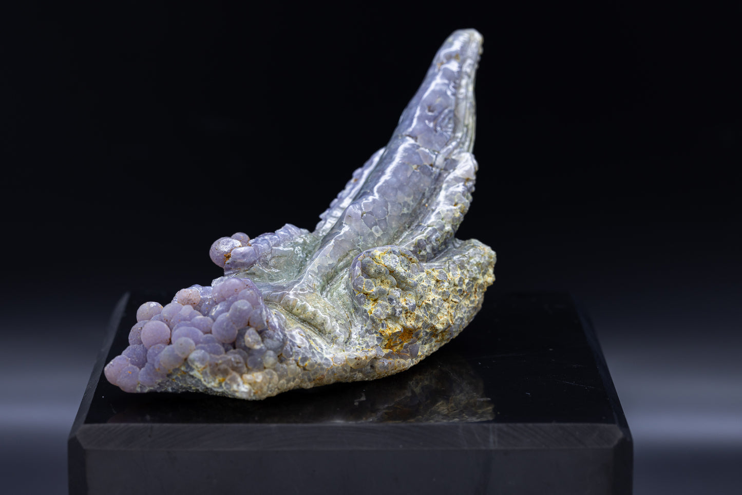 Grape Agate Whale Carving