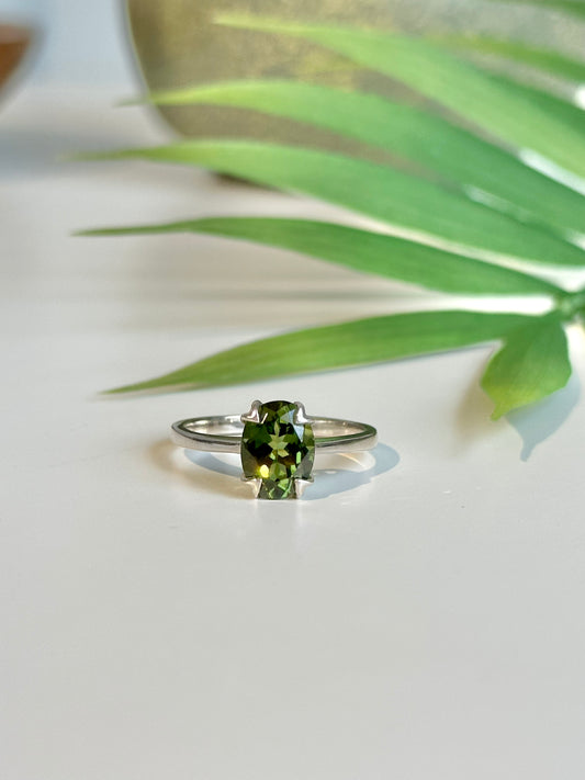 Oval Cut Chrome Diopside Solitaire Ring